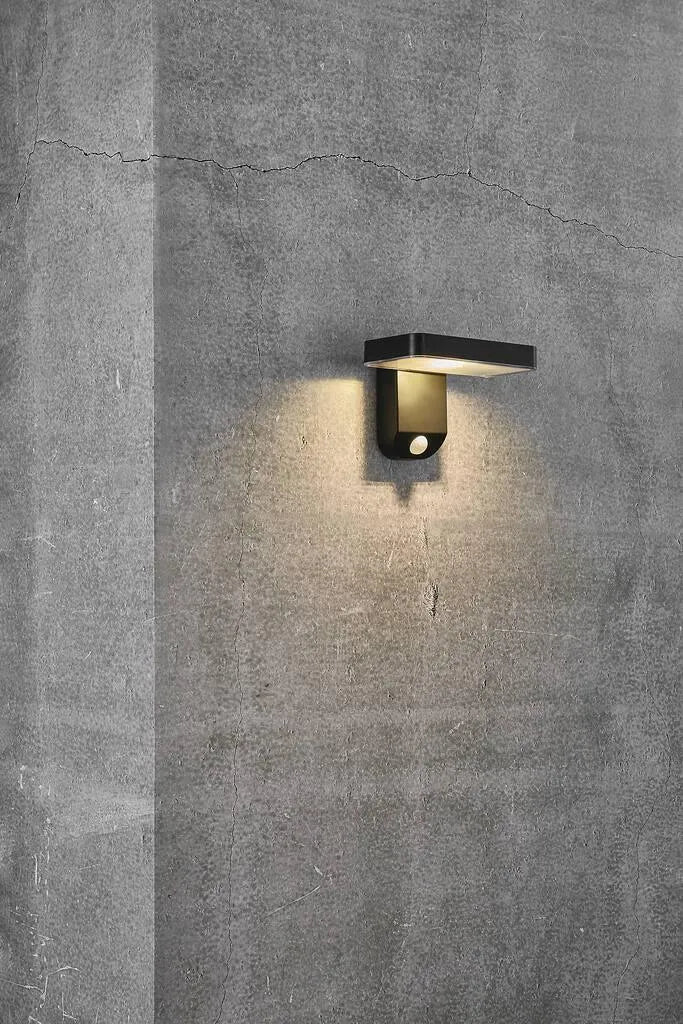 Solar wandlamp met PIRsensor en zonnepaneel