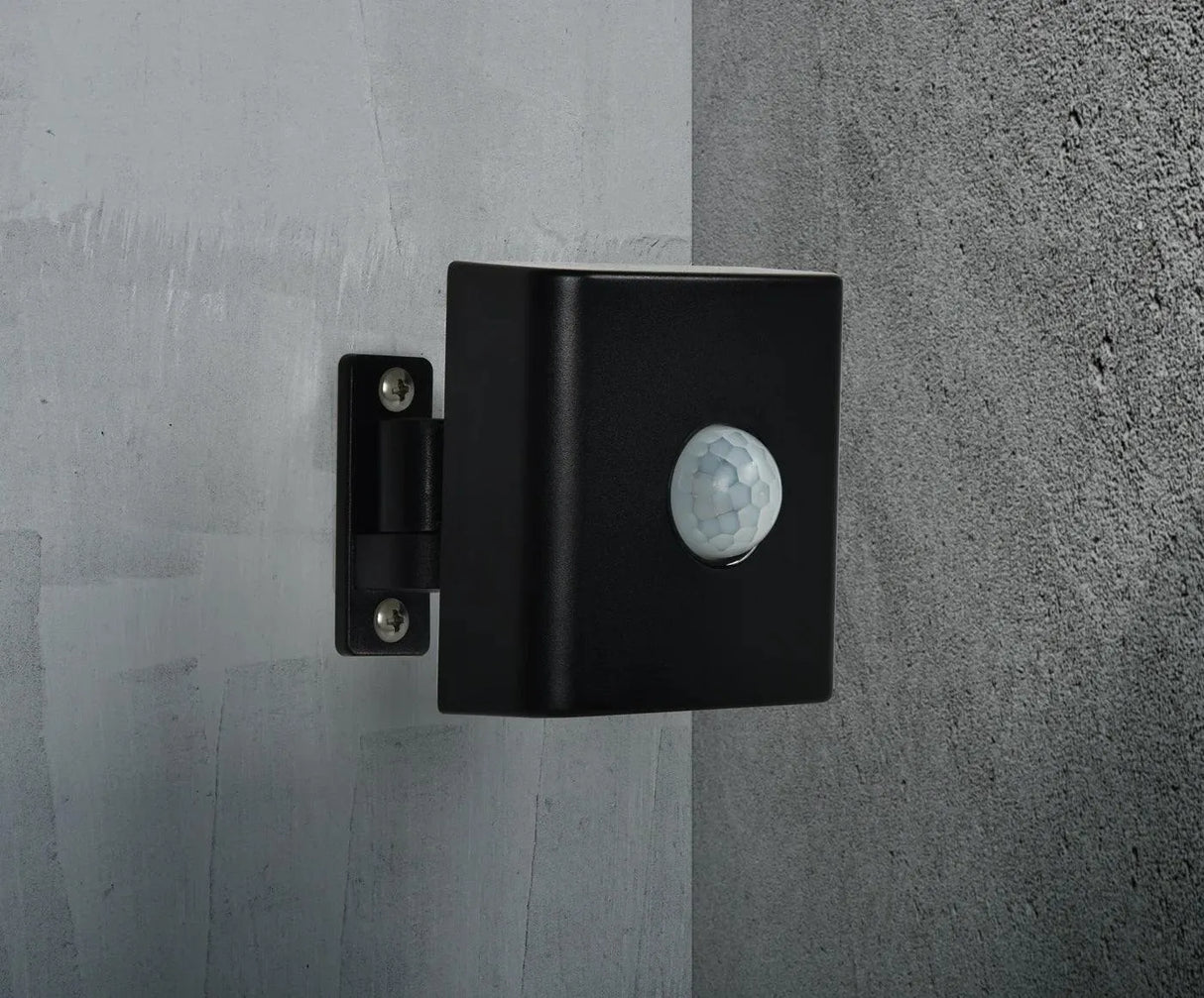 Nordlux smart sensor zwart buiten vierkant

