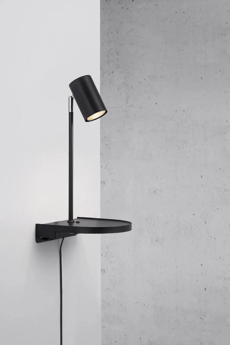 Bedlamp zwart met USB en plankje 'Cody' - FOIR