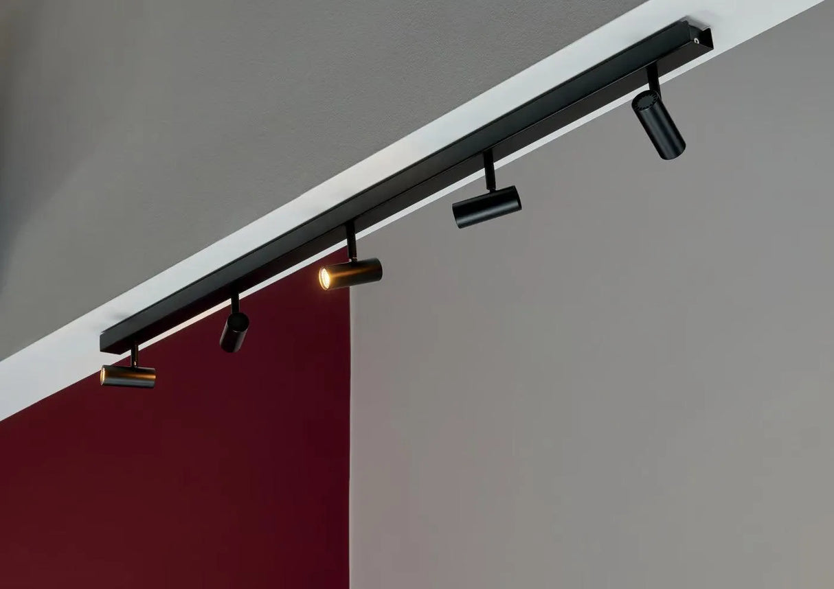 Plafondlamp zwart breed 5 verstelbare spots Nordlux 'Omari' 118 cm - FOIR