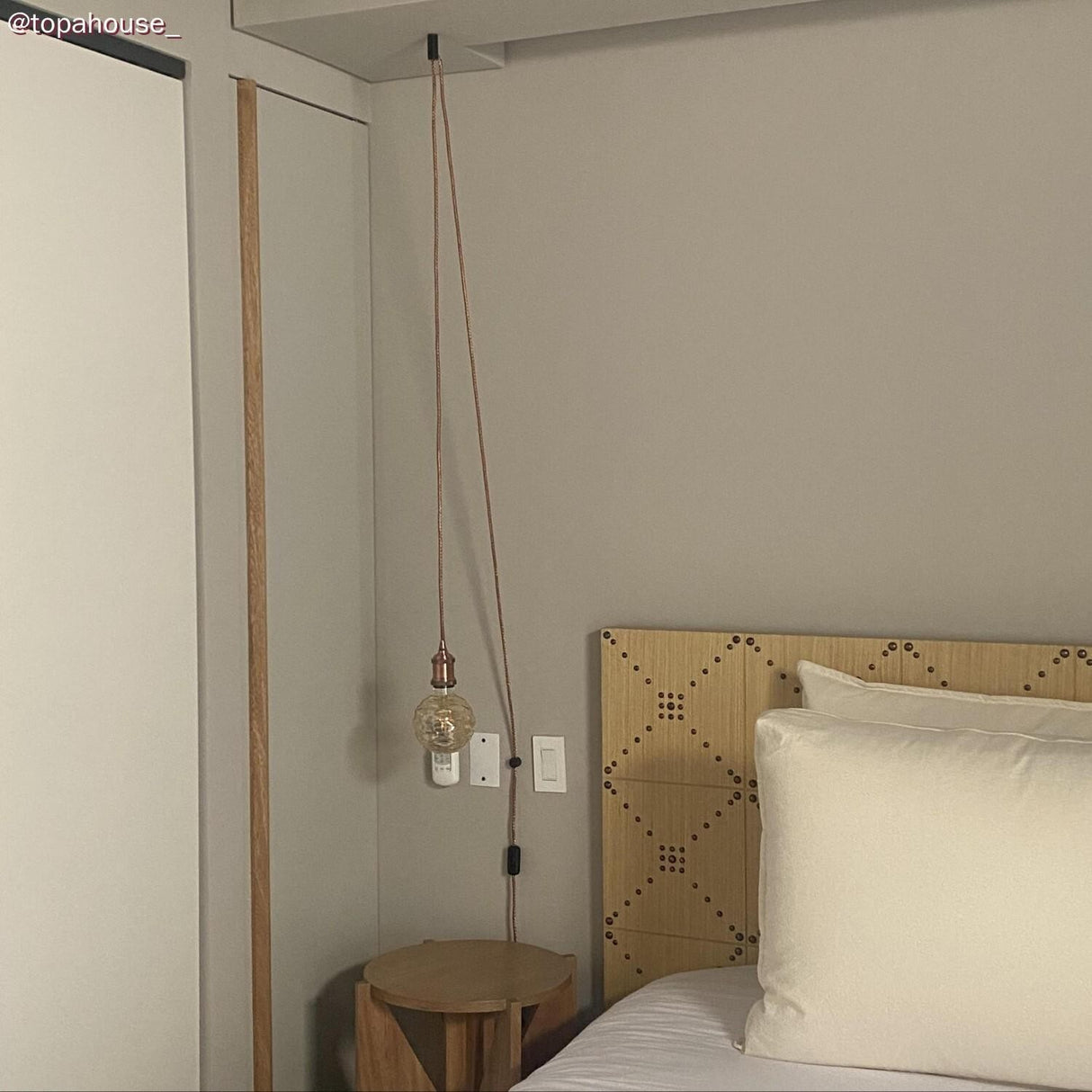 Haak plafond voor kabel per stuk
