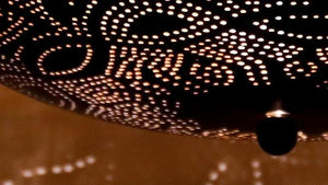 Oosterse plafondlamp zwart filigrain led metaal