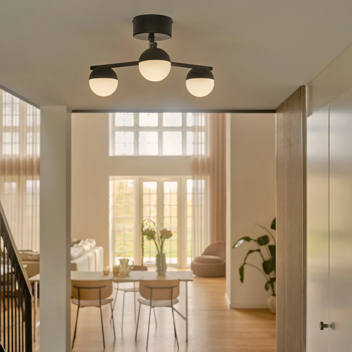 Plafondlamp zwart Nordlux Contina opaal glas metaal