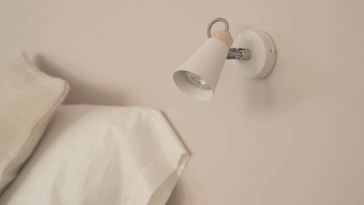 Wandlamp wit hout 'Anna' verstelbaar design metaal GU10 fitting