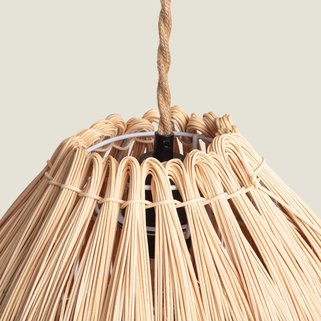 Hanglamp Rotan Manyo  gevlochten e27 fitting 35 cm