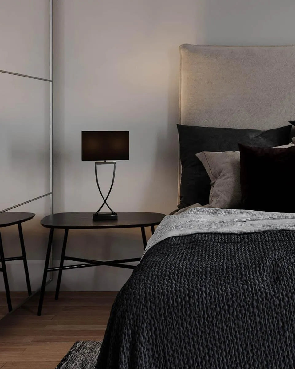Tafellamp zwart met E27 fitting en schakelaar By Rydens Omega - FOIR