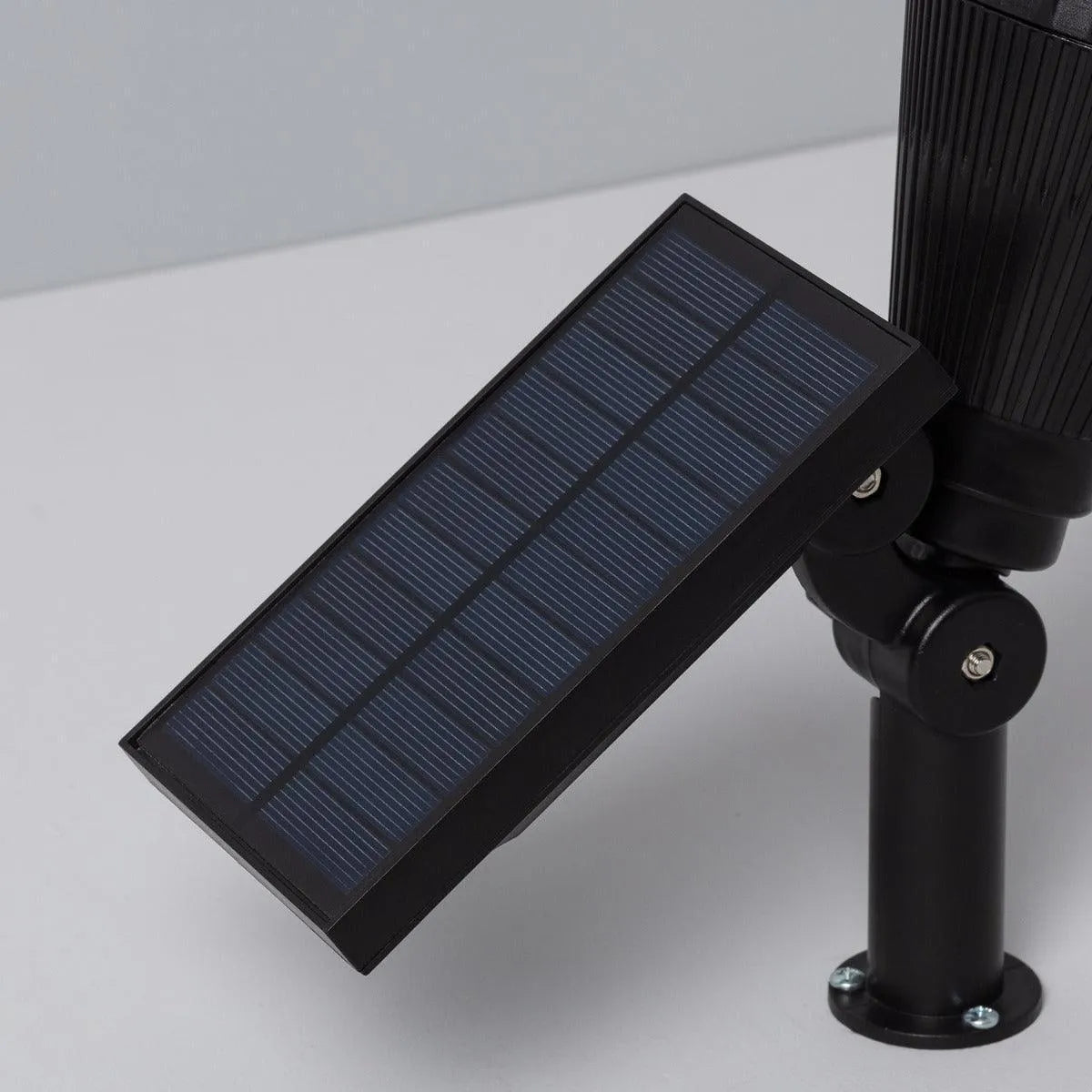 Buitenspot op zonne energie led lamp  