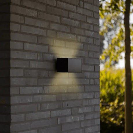 Buitenlamp vierkant Hybrid Gevelverlichting solar LED batterij Inka 18 cm - FOIR