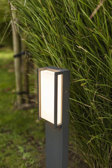 Moderne tuinlamp LED instelbare lichttemperatuur tuinpadverlichting