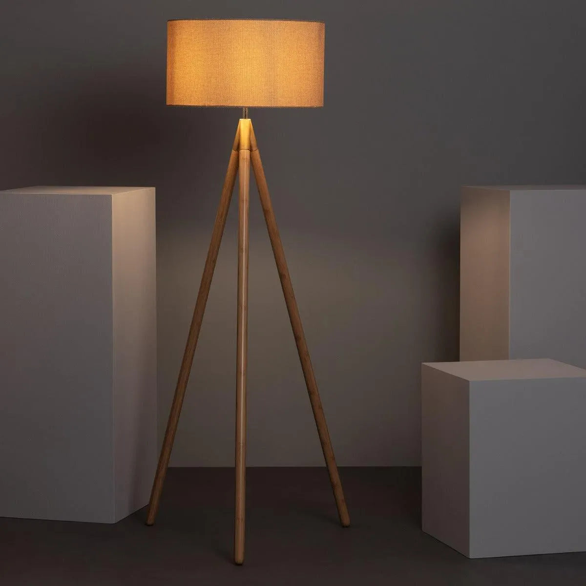 staande lamp hout stoffen kap