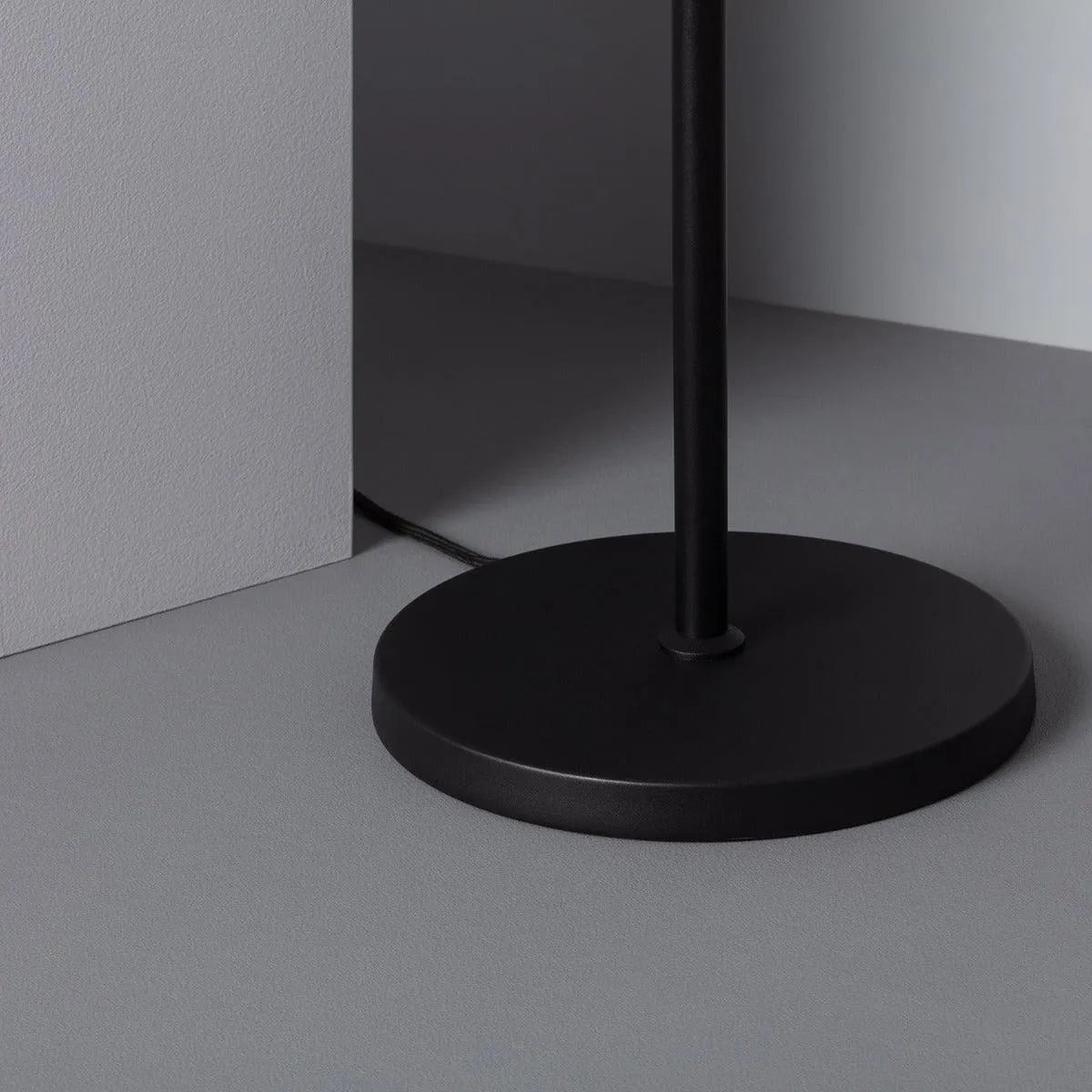 Staande lamp zwart glazen bollen modern doorzichtig