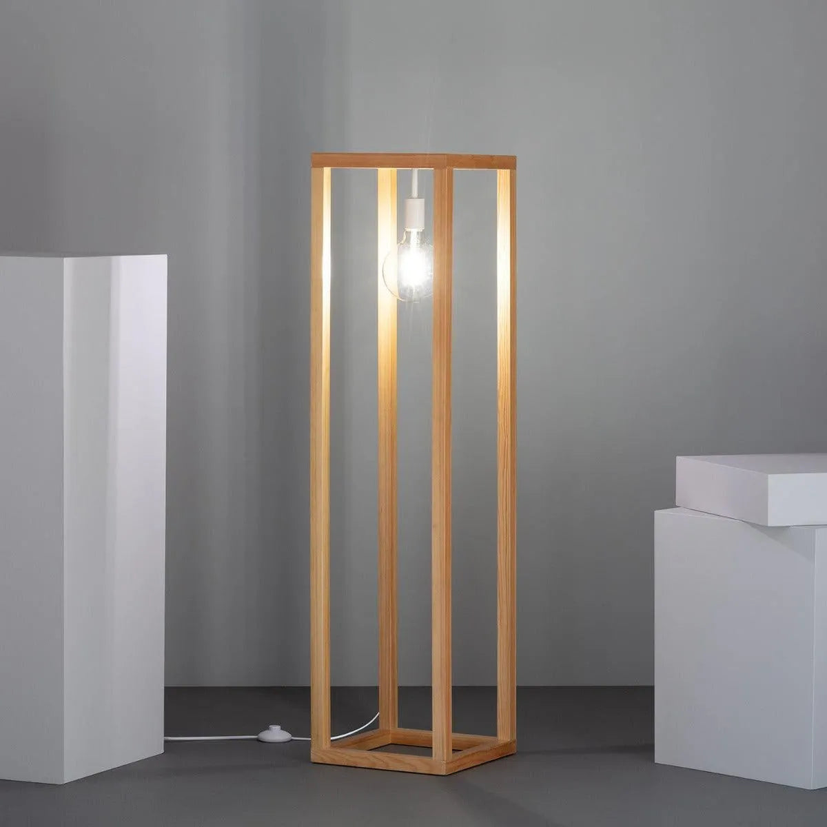 Vloerlamp hout vierkant e27 fitting 120cm