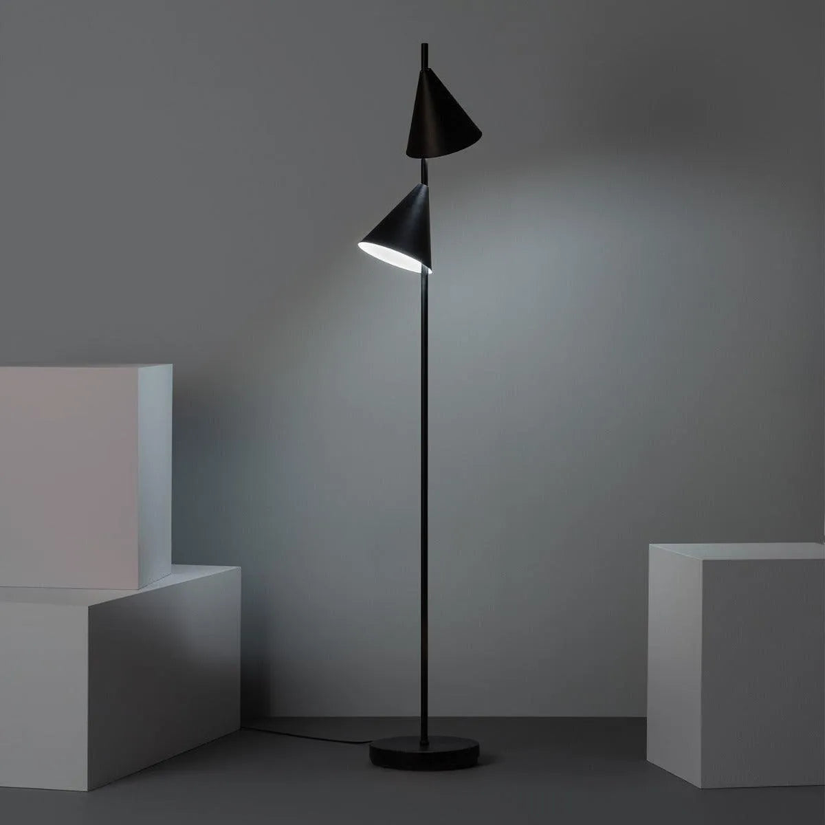 Vloerlamp zwart e27 fitting  modern led lamp