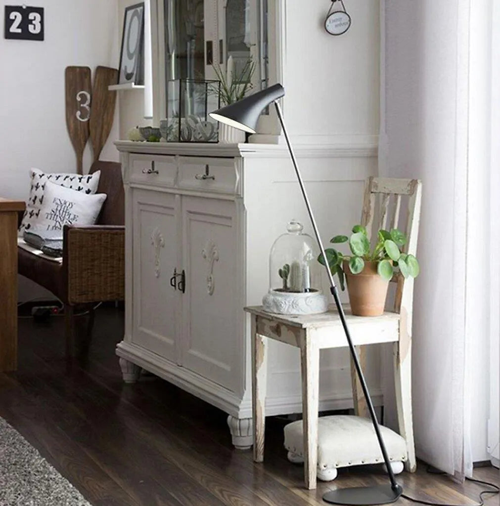 Lamp zwart Nordlux 'Vanila' vloerlamp E14 fitting 129cm - FOIR