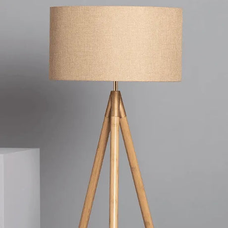 Staande lamp Driepoot 'Wally' E27 fitting hout modern stoffen kap 150cm - FOIR