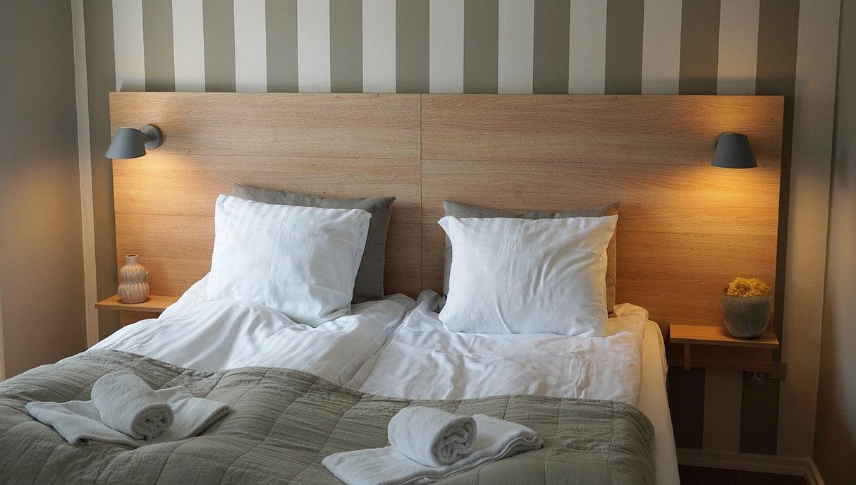 Verstelbare wandlamp grijs met E27 fitting stekker & schakelaar DFTP 'Stay' - FOIR