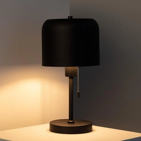 Tafellamp zwart met trekschakelaar e14 fitting modern