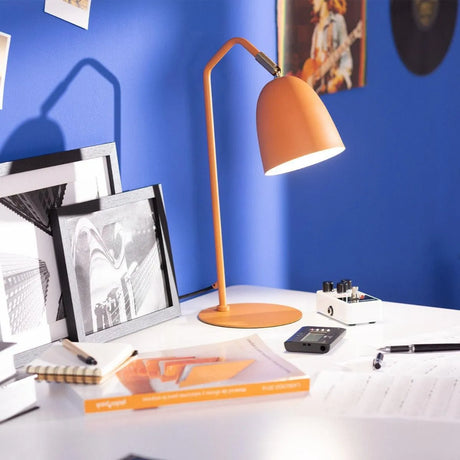 tafellamp oranje e14 verstelbaar modern voor op het bureau