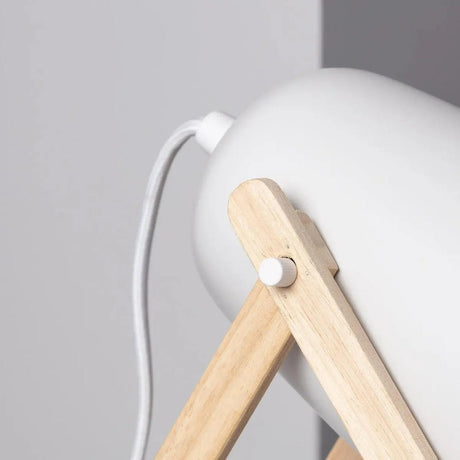 Minimalistische tafellamp wit met hout schakelaar en stekker 'Sebastian' - FOIR