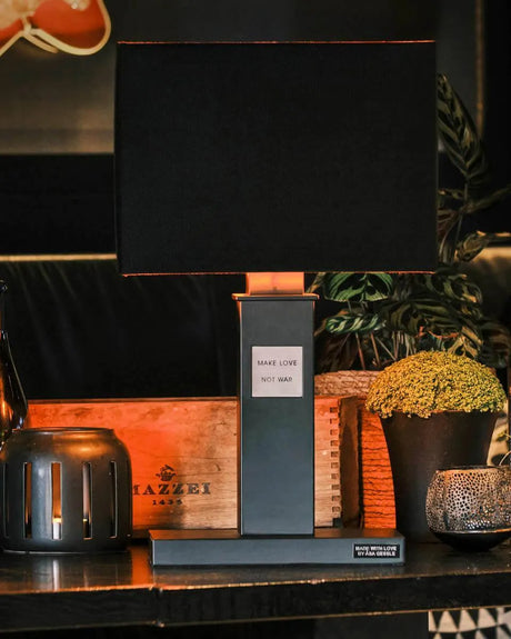 Tafellamp zwart en goud met schakelaar en E27 fitting By Rydens In Love - FOIR