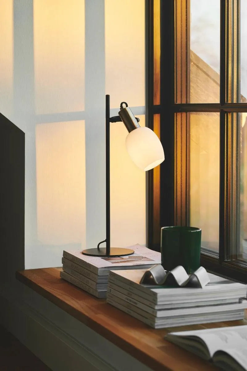 2312305003 5704924015786 2326254 e14 fitting schakelaar opaalglas zwart arild nordlux 