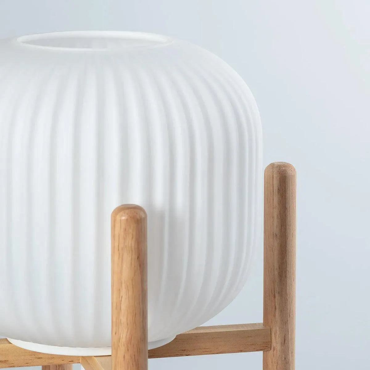 Tafellamp hout en opaalglas met stekker schakelaar en E27 fitting 'Givano' - FOIR