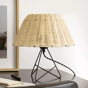 Kleine tafellamp wit met rotan kap schakelaar en E27 fitting 'Janice' - FOIR