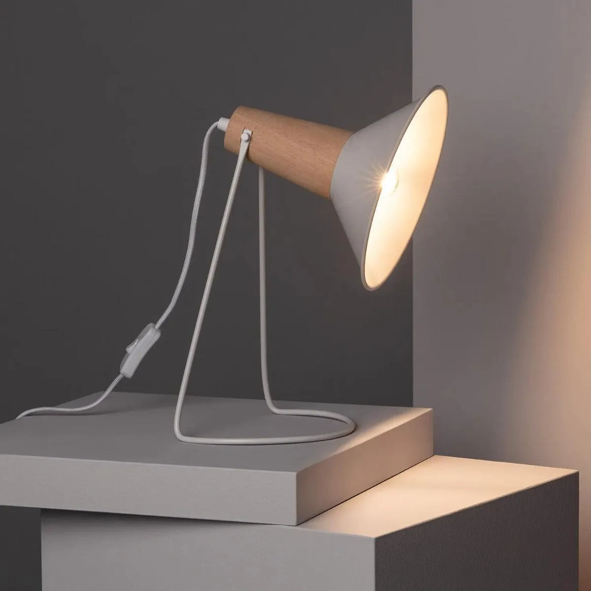 Tafellamp wit met hout minimalistisch schakelaar & stekker E27 'Pio' - FOIR