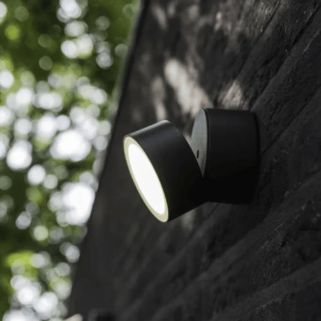 Mat zwarte verstelbare helder witte LED (4000K) gevelverlichting Lutec Trumpet - FOIR