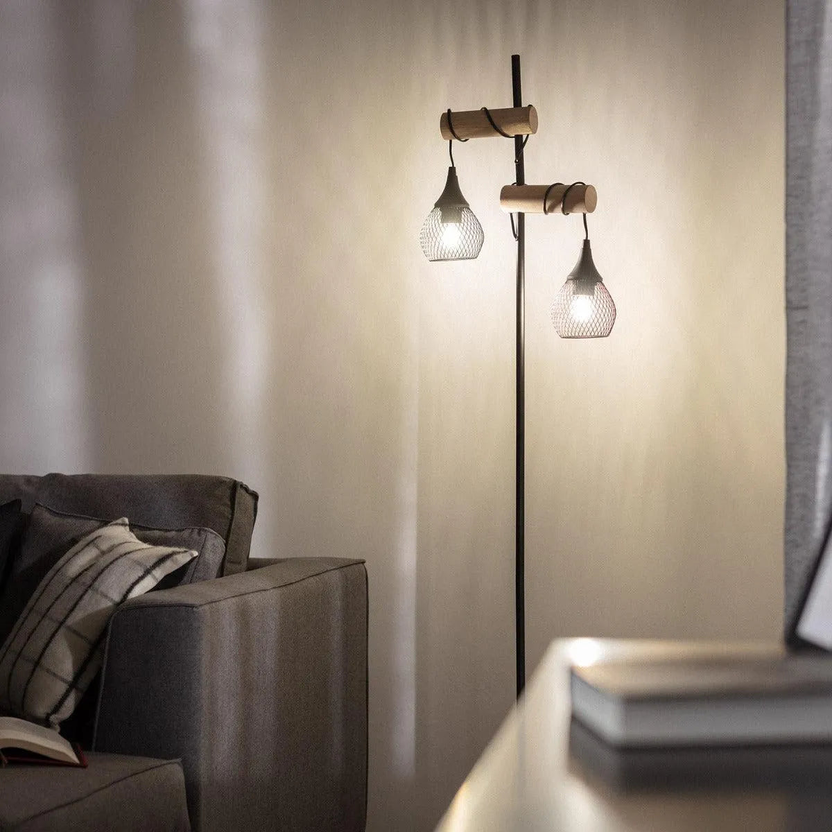 Staande lamp hout e14 fitting modern metaal design