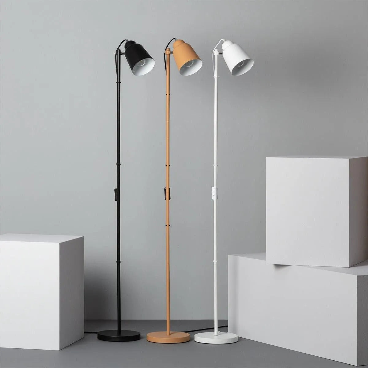 Staande lamp 'Lux' zwart leeslamp E27 fitting modern verstelbaar 143cm - FOIR