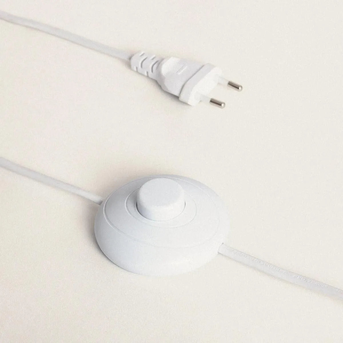 Minimalistische vloerlamp wit met E27 fitting en schakelaar 'Sebastiaan' - FOIR
