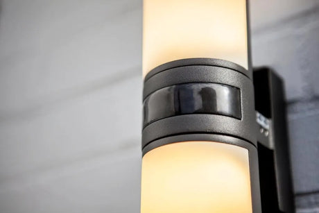 Moderne design wandlamp met sensor LED lichtbronnen aluminium kunststof