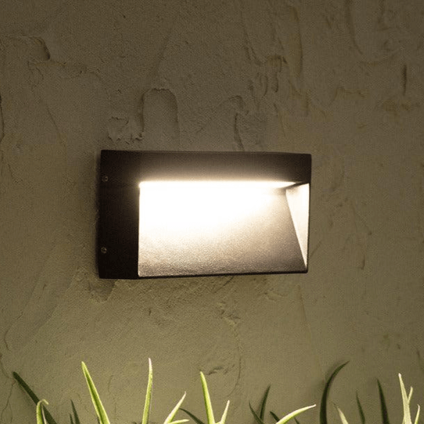 Buitenlamp zwart 'Canada' LED trapverlichting IP54 20 cm - FOIR