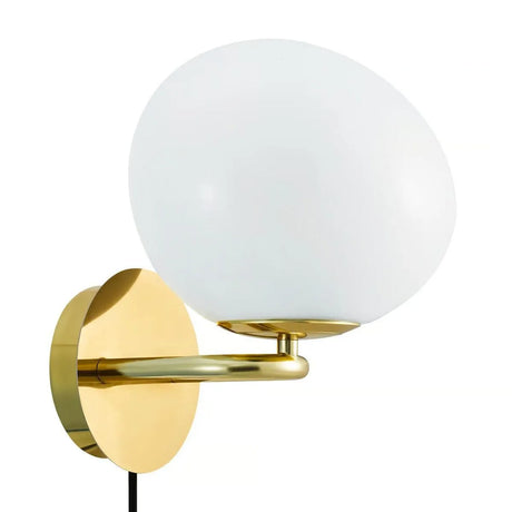 Wandlamp messing & mondgeblazen opaalglazen kap DFTP 'Shapes' - FOIR
