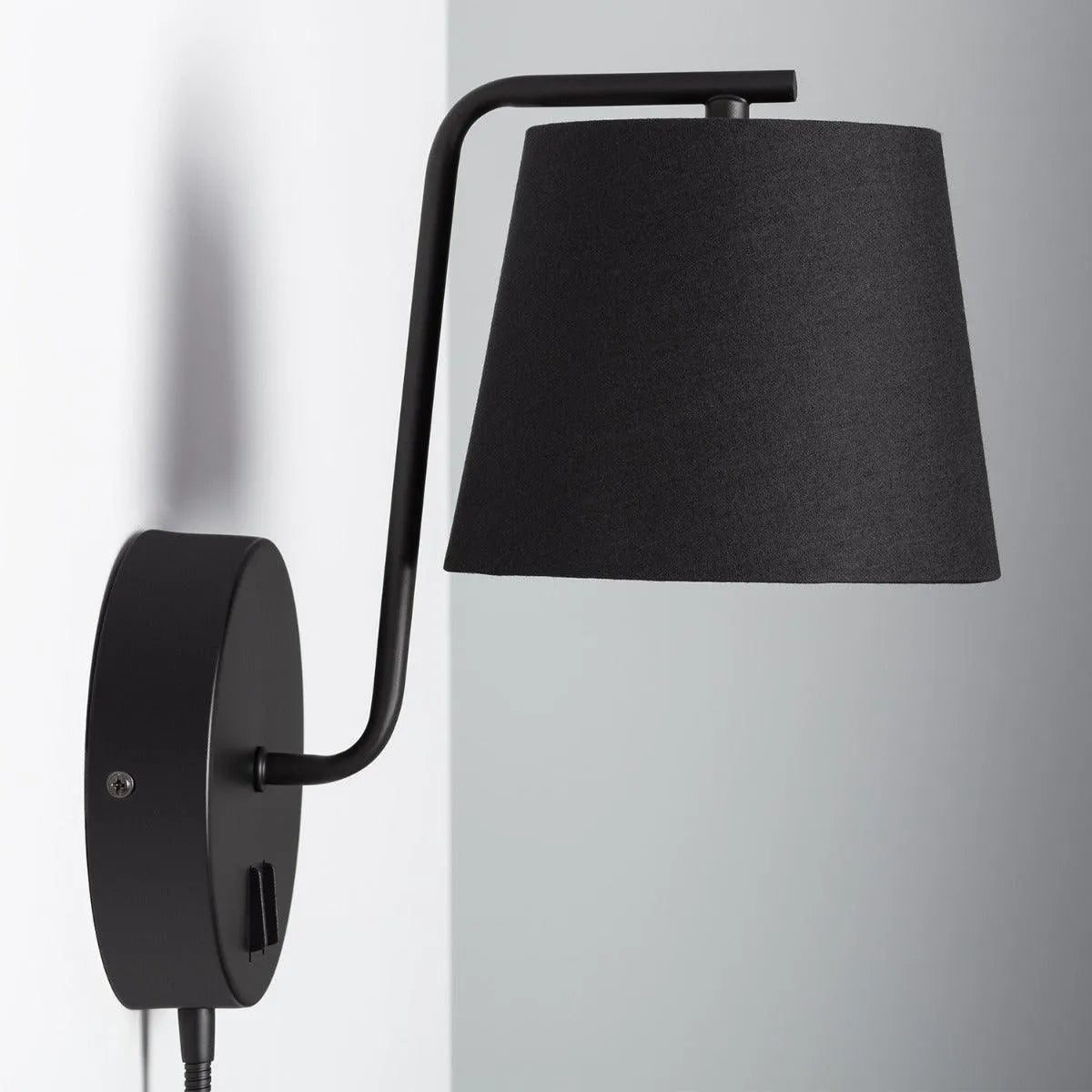 Wandlamp met schakelaar hotel 'Kombi' E27 fitting zwart design met leeslamp - FOIR
