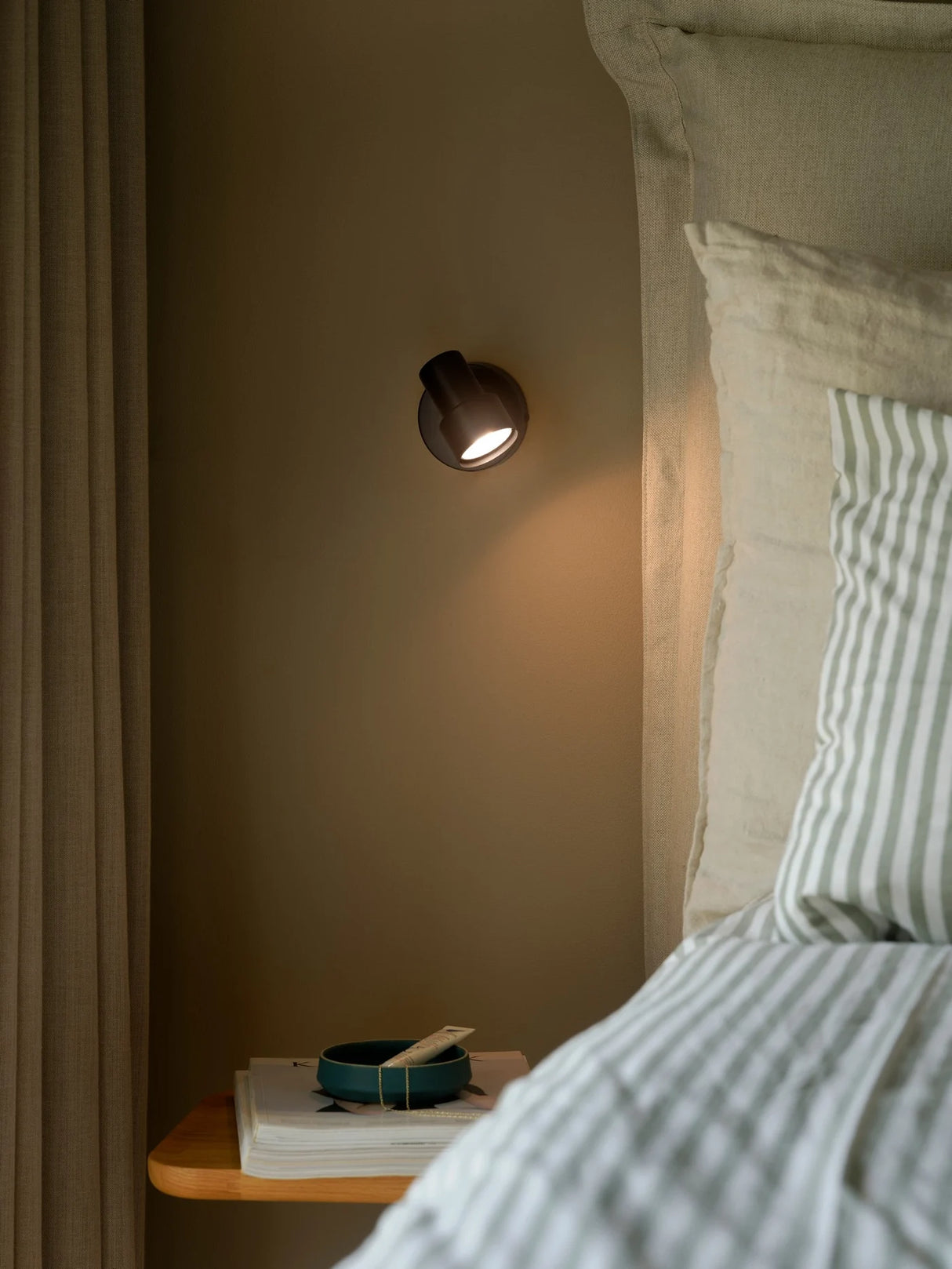 Wandlamp met stekker zwart 'Boston' GU10 verstelbaar