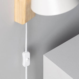 Wandlamp wit hout met stekker E27 fitting 