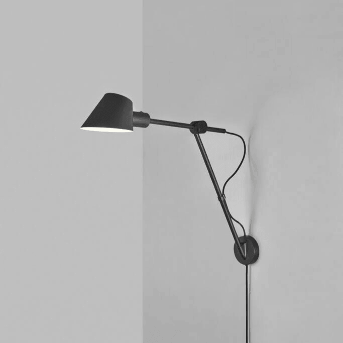 Wandlamp keuken zwart verstelbaar 'Stay long' E27 fitting stekker DFTP - FOIR