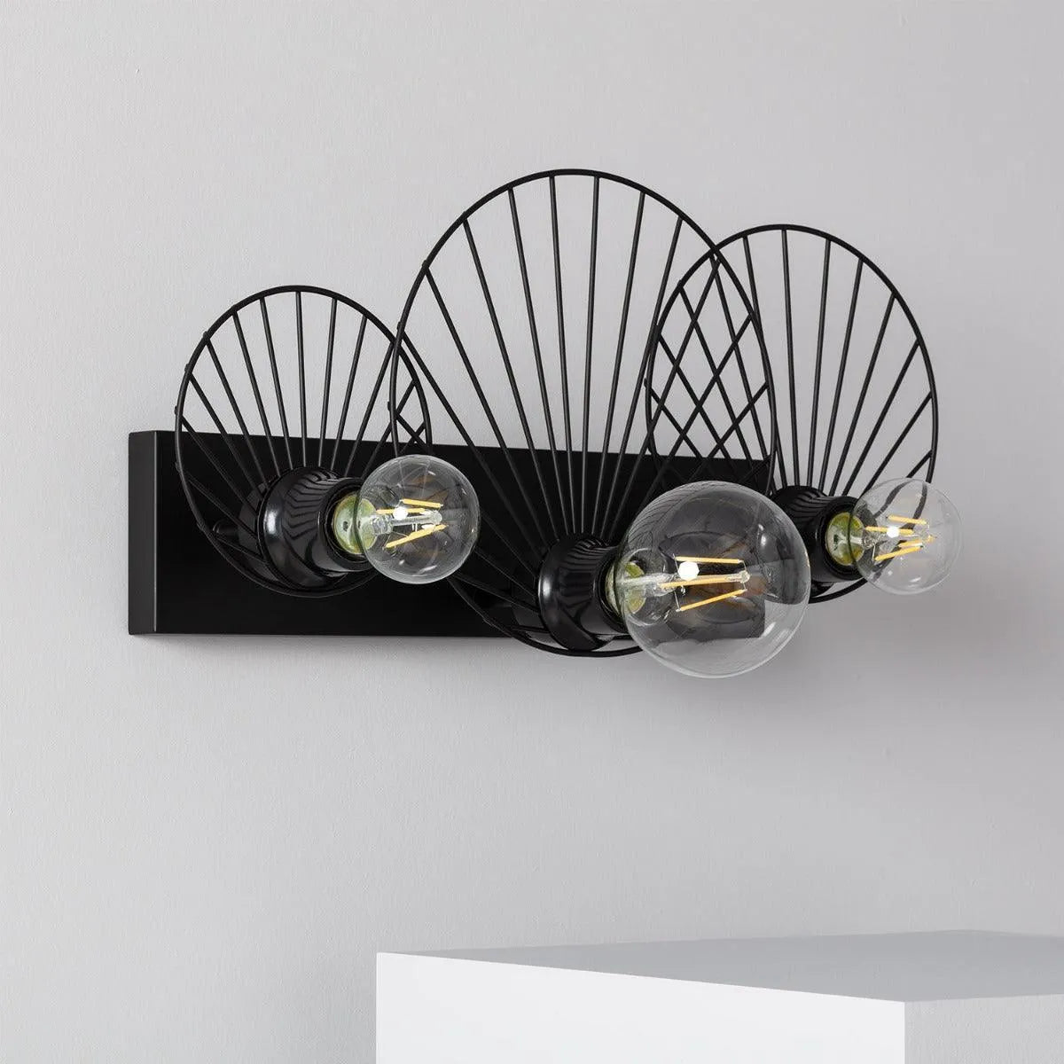 Wandlamp zwart 'Kibend' design wandlamp modern zwart met 3 spotjes 500mm - FOIR