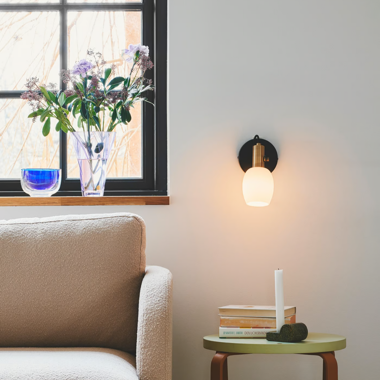 Bed lamp Opaal Glas Arild met stekker en schakelaar