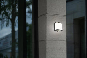 Buitenlamp vierkant op zonne energie warm wit