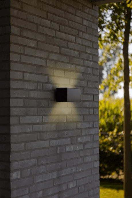 Buitenlamp vierkant Hybrid Gevelverlichting solar LED batterij Inka 18 cm - FOIR