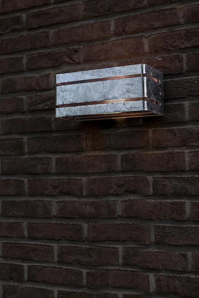 Wandlamp gegalvaniseerd E27 fitting modern lutec up en down wandlamp