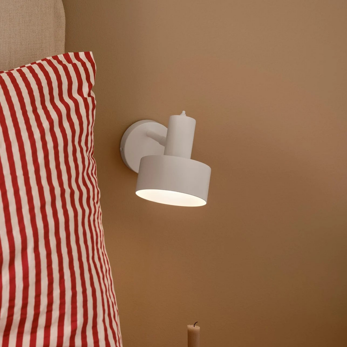 Bedlamp wit met stekker Matis schakelaar