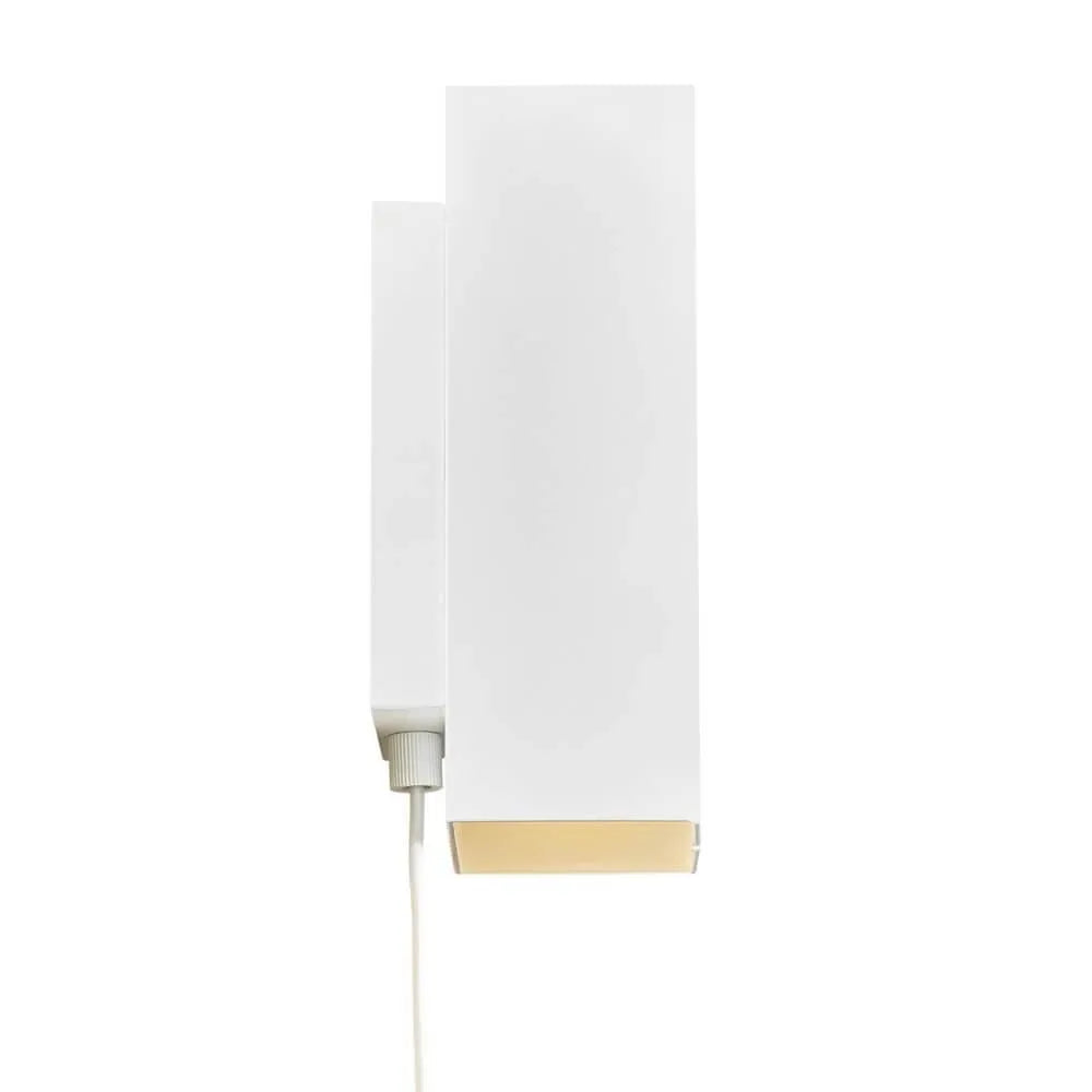 Witte wandlamp voor binnen met stekker en schakelaar
