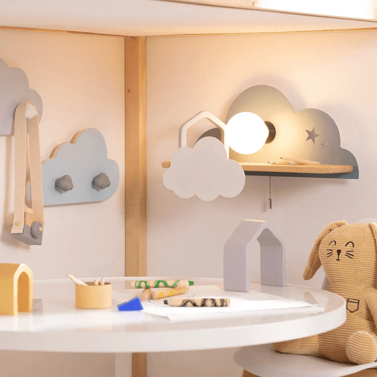 Wandlamp kinderkamer met plankje en schakelaar 'Jessie'-blauw 45 cm - FOIR