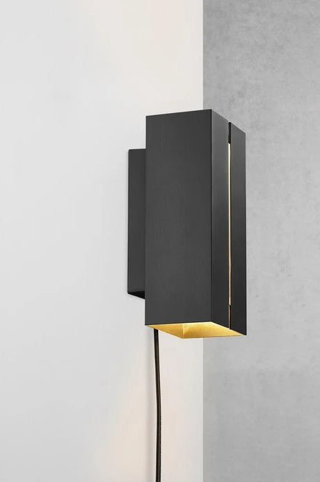 Vierkante wandlamp met stekker en schakelaar 