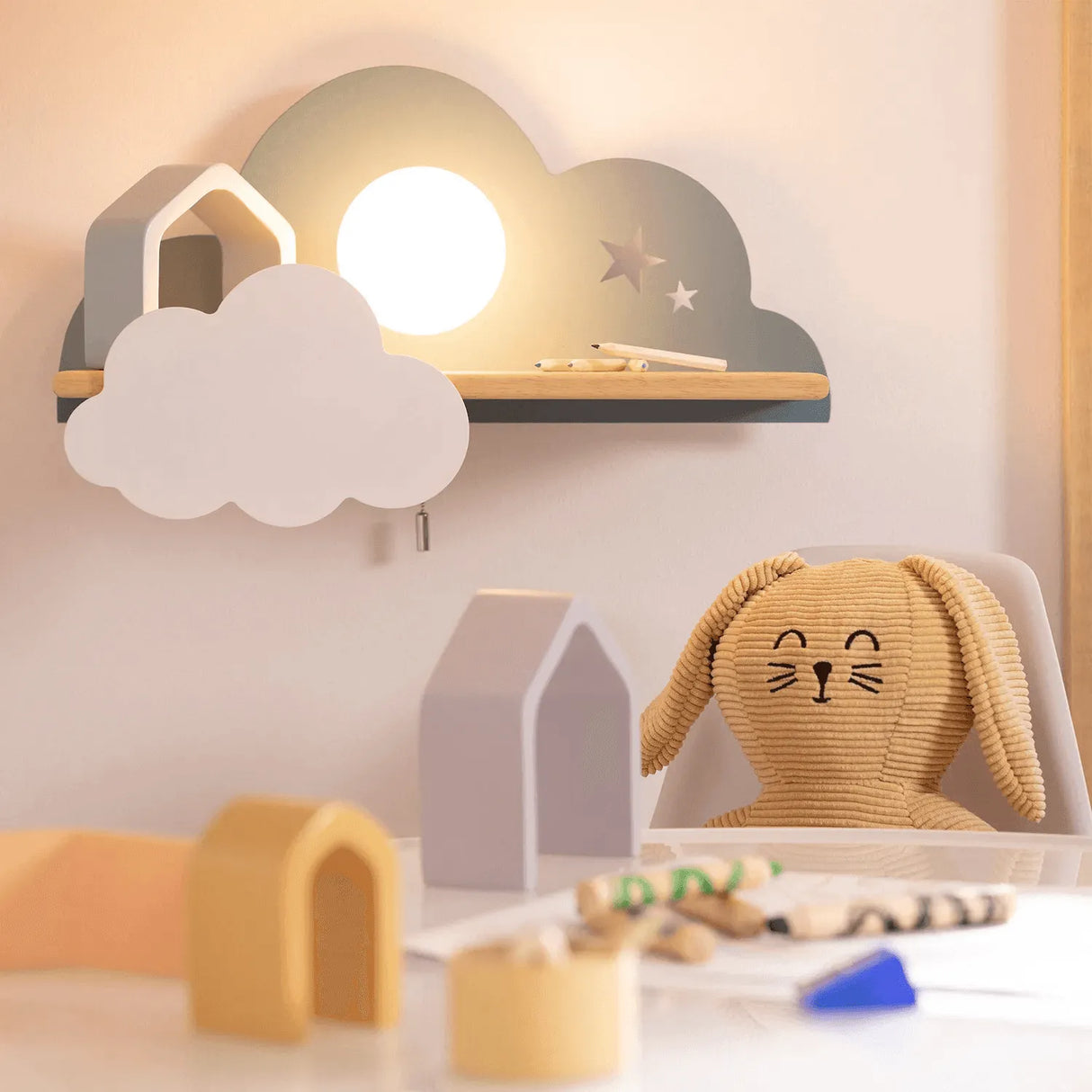 Wandlamp kinderkamer met plankje en schakelaar 'Jessie'-blauw 45 cm - FOIR