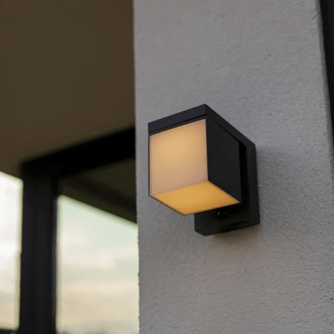 Lutec prima wandlamp gevelverlichting solar pirsensor 6993801118 6939412015644 